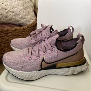 Nike Flyknit Running shoes